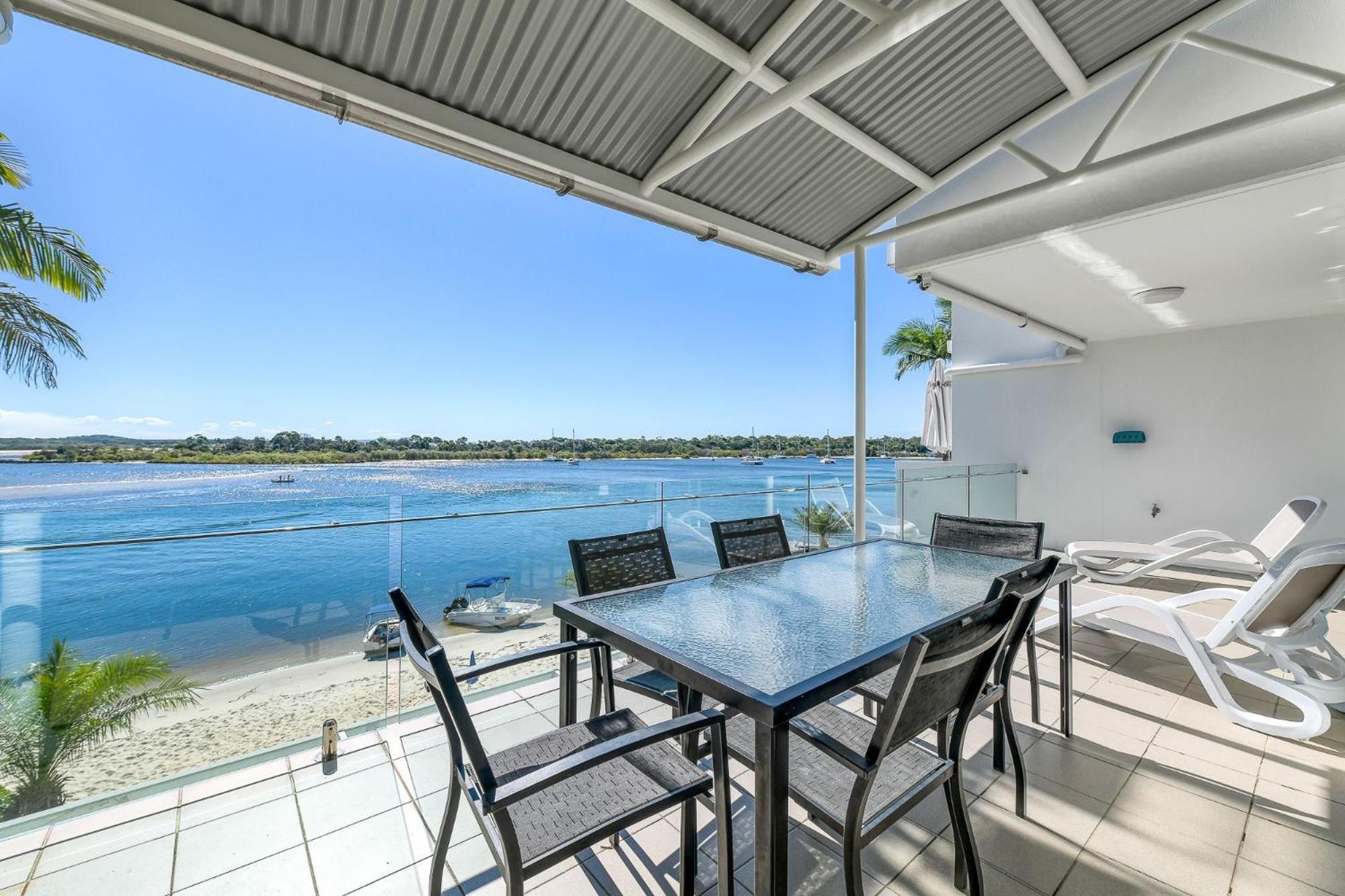 Noosa Quays Waterfront Accomodation المظهر الخارجي الصورة