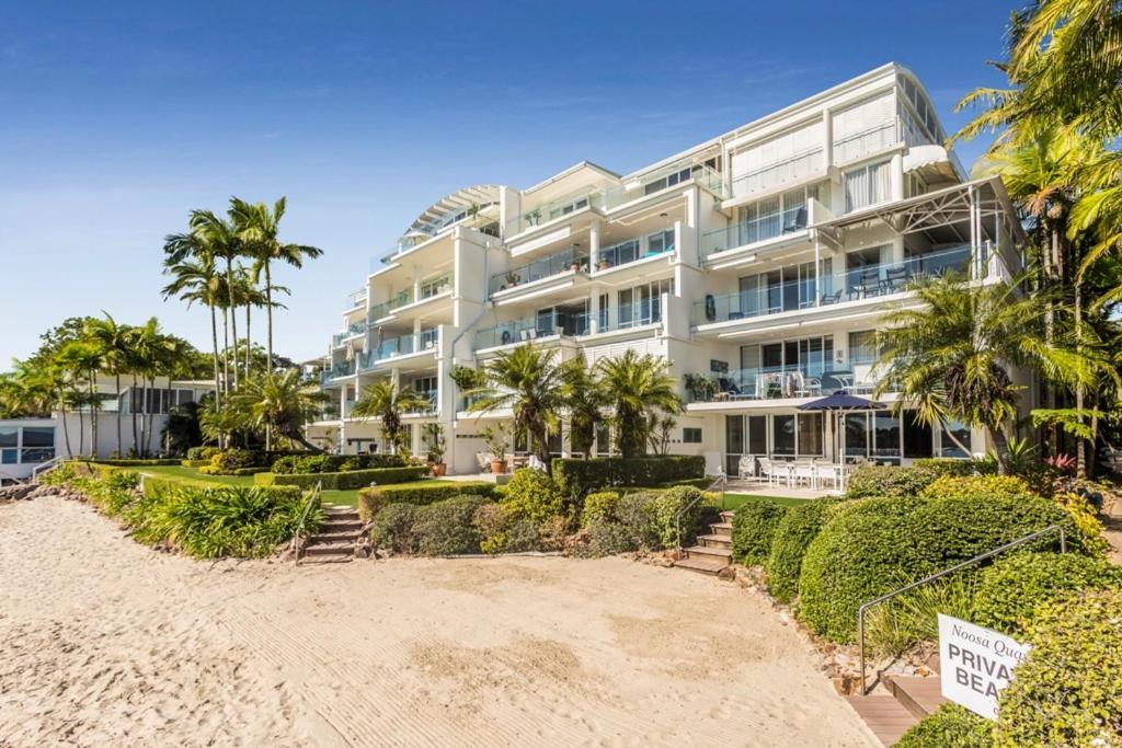 Noosa Quays Waterfront Accomodation المظهر الخارجي الصورة